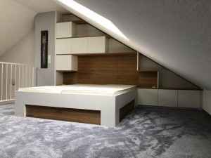 bett regal eiche weiß    